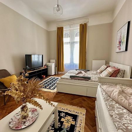 Weinerhouse Design Apartment Budapest Exterior photo